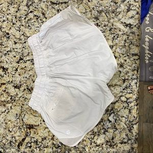 Lululemon hotty hot shorts